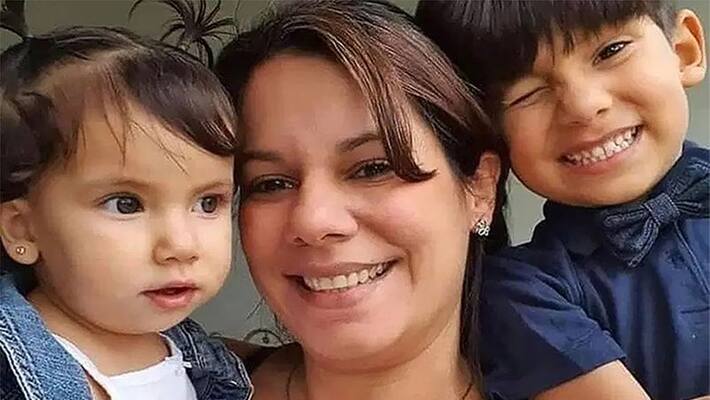 hero mother Mom dies saving kids by breastfeeding after shipwreck hero mother Mom dies saving kids by breastfeeding after shipwreck