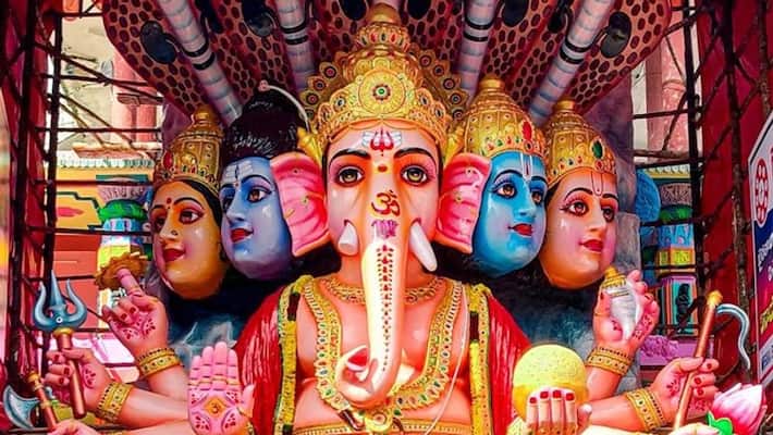 Ganesh idol immersion begins in Hyderabad Ganesh idol immersion begins in Hyderabad