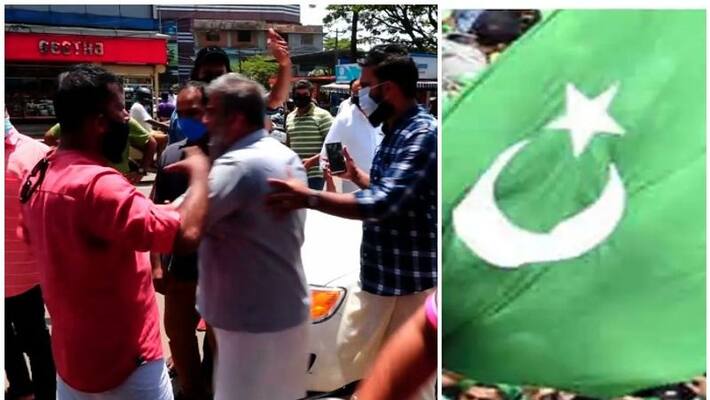 muslim league kannur district committee workers protest muslim league kannur district committee workers protest