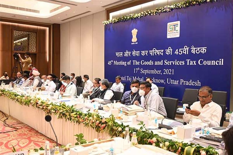 Footwear and clothes may become expensive from next year: GST Council's decision, inverted duty structure will change from January 1