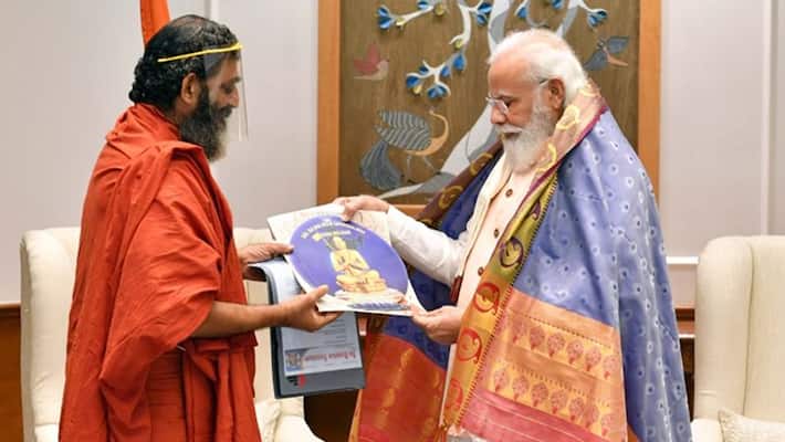 chinnajeeyar swamy invites pm narendra modi chinnajeeyar swamy invites pm narendra modi