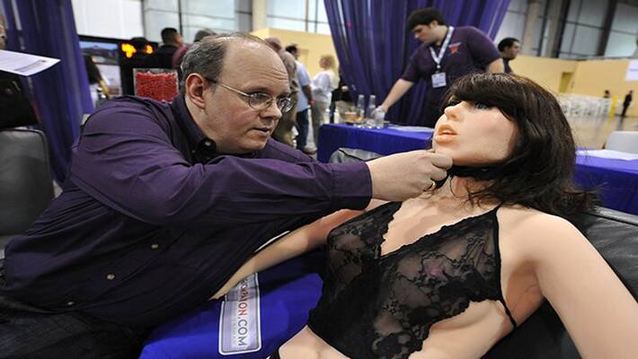 Robots will make relationships like humans, 40 percent women are keen for this product Robots will make relationships like humans, 40 percent women are keen for this product