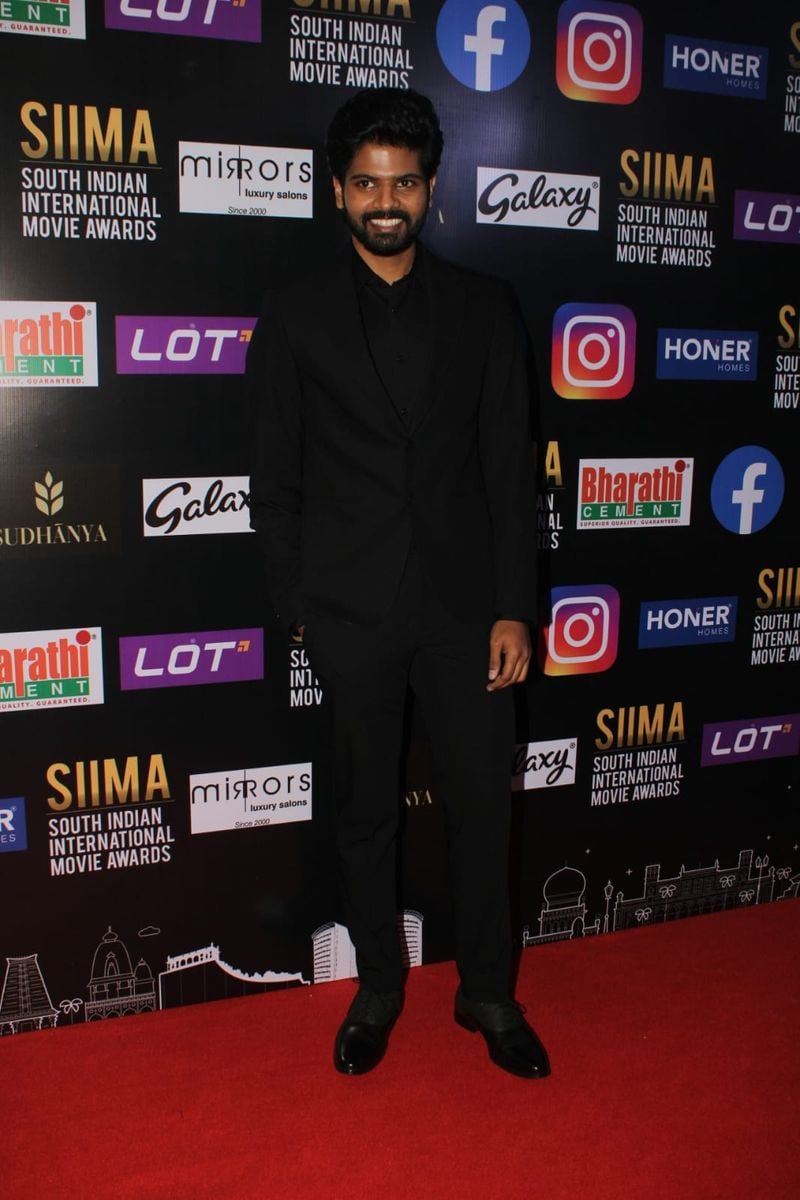 SIIMA Awards 2021: Mahesh Babu to Amrutha Iyengar to Armaan Malik; take a look at star-studded evening (Pics)-SYT