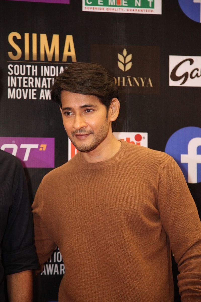 mahesh vamshi paidypalli faria abdulla nivin pauly hulchul in siima 2021 event
