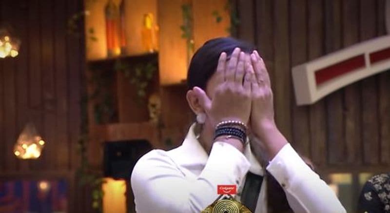nagarjuna revealed siri reality regards sunny and gave a funishment to umadevi swetha