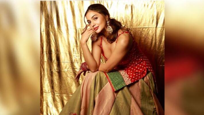 Divya Agarwal wins 'Big Boss OTT' defeating Choreographer Nishant Bhatt and Actress Shamita Shetty Divya Agarwal wins 'Big Boss OTT' defeating Choreographer Nishant Bhatt and Actress Shamita Shetty