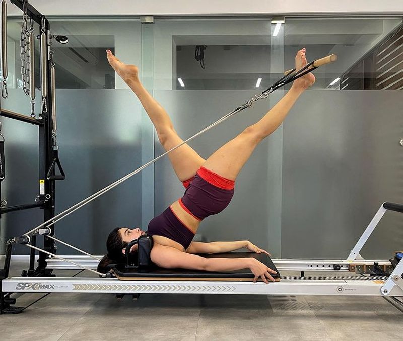 late actress sridevi daughter janvi kapoor work out photos