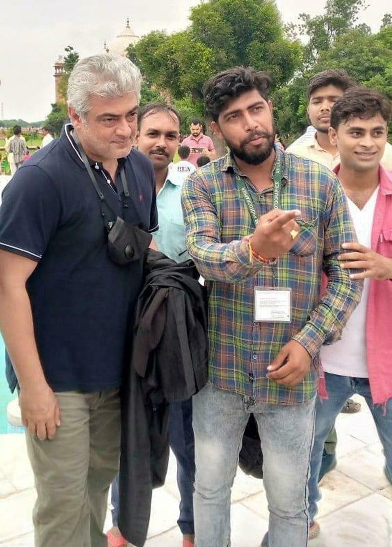 Ajith in front of Taj Mahal with fans in Salt and Pepper hairstyle photos fire in internet