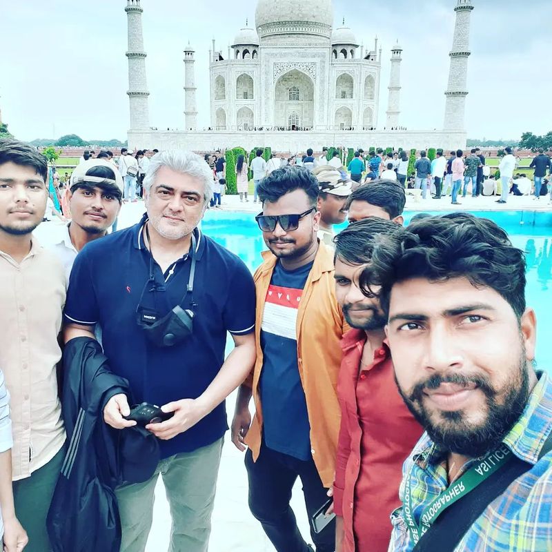 Ajith in front of Taj Mahal with fans in Salt and Pepper hairstyle photos fire in internet