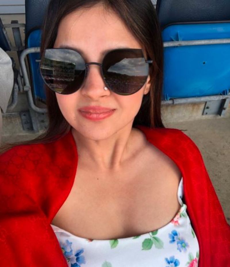 IPL 2021 - 10 hottest selfies of Sakshi Dhoni, the Selfie Queen of Indian Cricket ALB