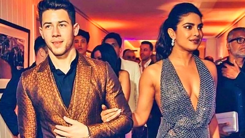 When Priyanka Chopra got drunk and did such a bad act in the flight