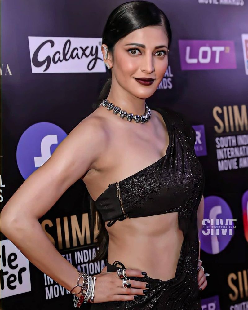 siima 2021 heroin shruti haasan steals the event stuns in black trendy wear