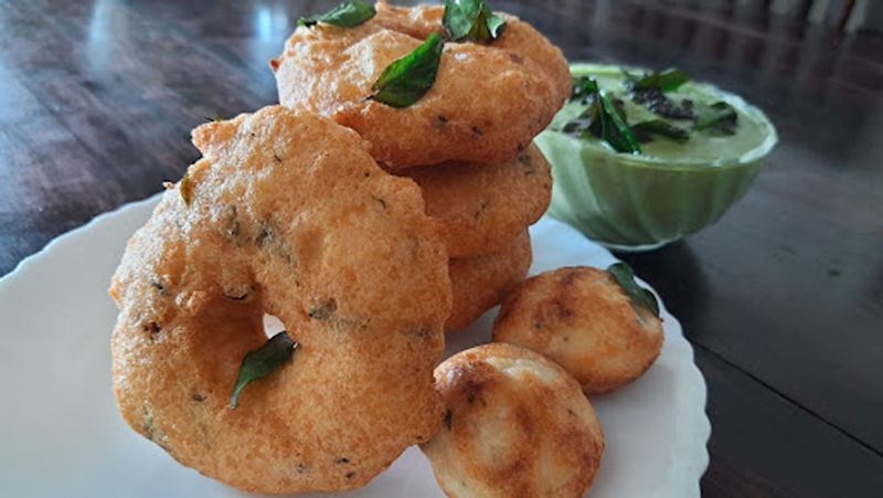 kitchen tips: try this Instant Medu Vada Recipe with Poha
