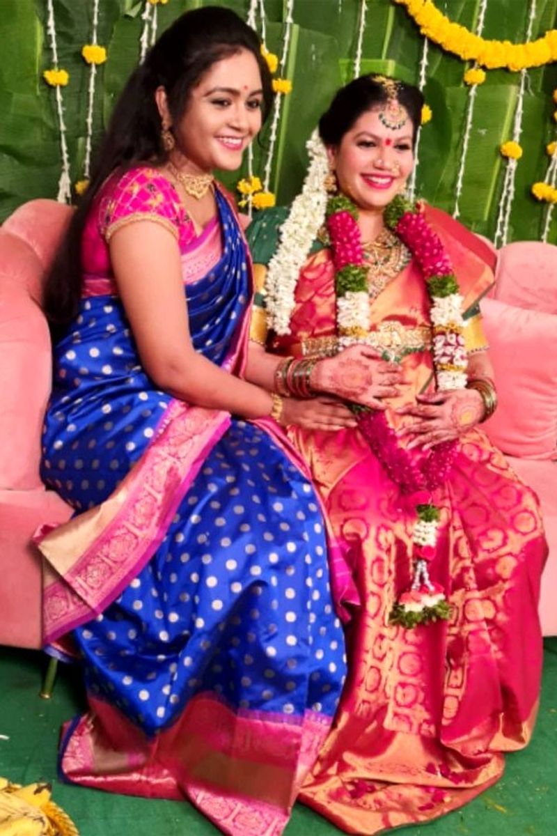 telivision celebs celebrates bigg boss contestant nataraj wife pre delivery ceremony