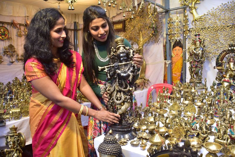 Art and craft mela by Karnataka Chitrakala Parishath in Bengaluru dpl