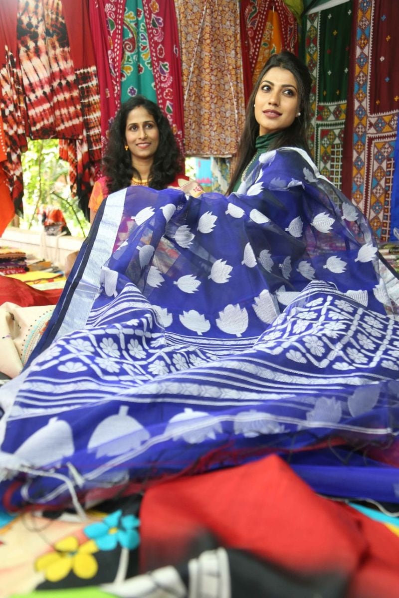 Art and craft mela by Karnataka Chitrakala Parishath in Bengaluru dpl
