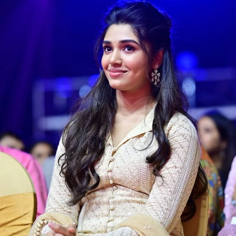 Uppena Heroine Krithi Shetty at SIIMA Awards 2021