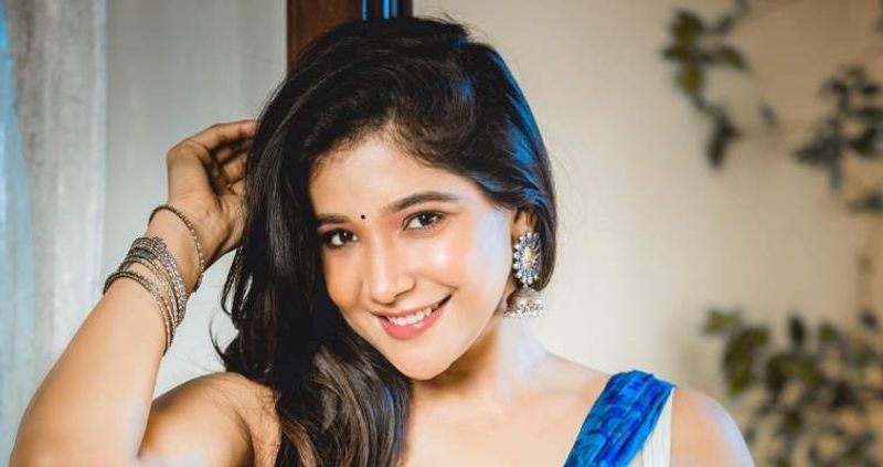Sakshi Agarwal to Izabelle Leite five beautiful divas virat kohli dated before marriage