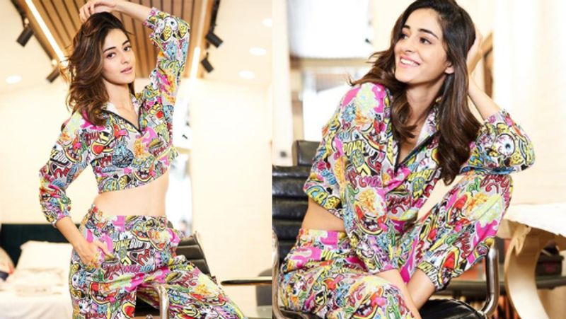 Ananya Panday poses at beach in orange bikini, actress looked beautiful with open hair