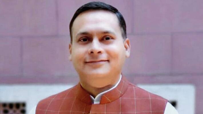 Congress insults Dalit people by appointing Saranjit Singh as Chief Minister... BJP IT Wing Amit Malaviya frenzy. Congress insults Dalit people by appointing Saranjit Singh as Chief Minister... BJP IT Wing Amit Malaviya frenzy.