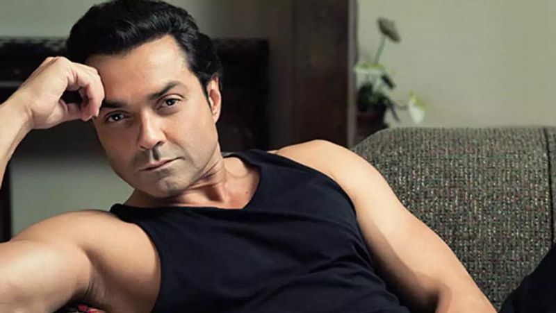 when bobby deol did not like father dharmendra, actor always oppose him for this reason
