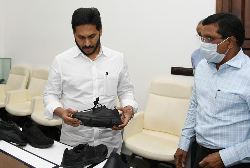 CM YS Jagan Checking on Vidya Kanuka scheme Shoes and School Bags