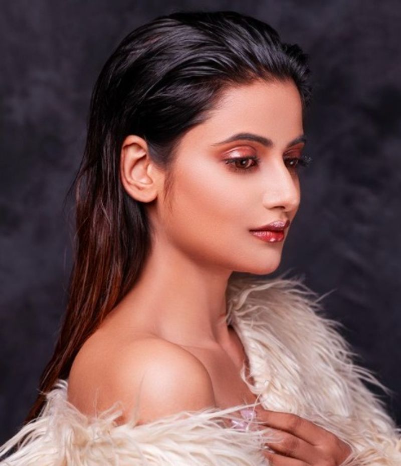 ushasi ray bold photoshoot makes fan shocked bjc