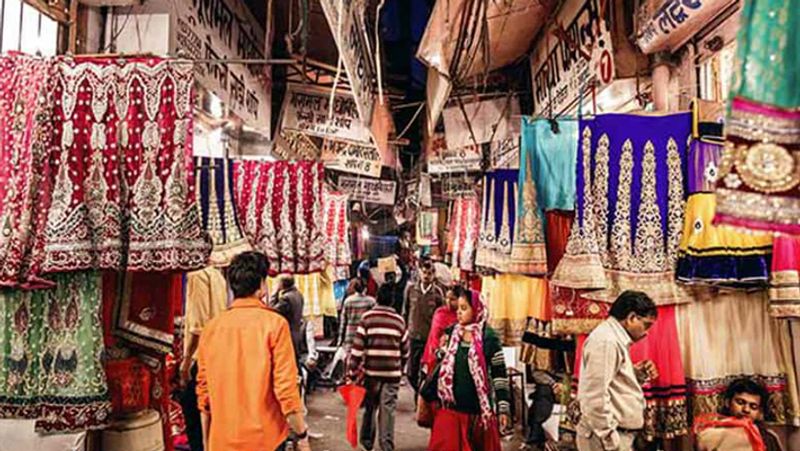 Top Chor Bazaar of country where you can find almost everything in cheapest rates