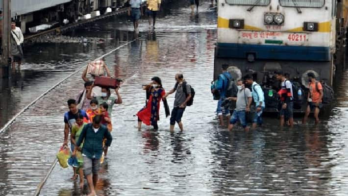 Eastern Railway had to cancel multiple trains, Several trains will depart at the new time bpsb Eastern Railway had to cancel multiple trains, Several trains will depart at the new time bpsb