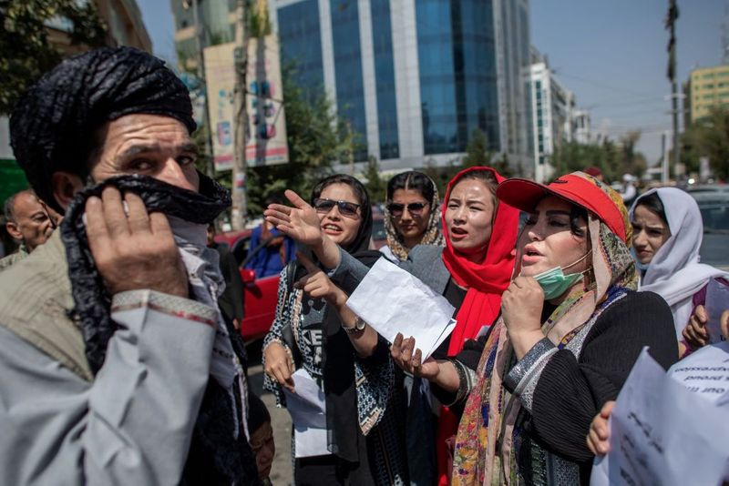 Women protests against Taliban in kabul