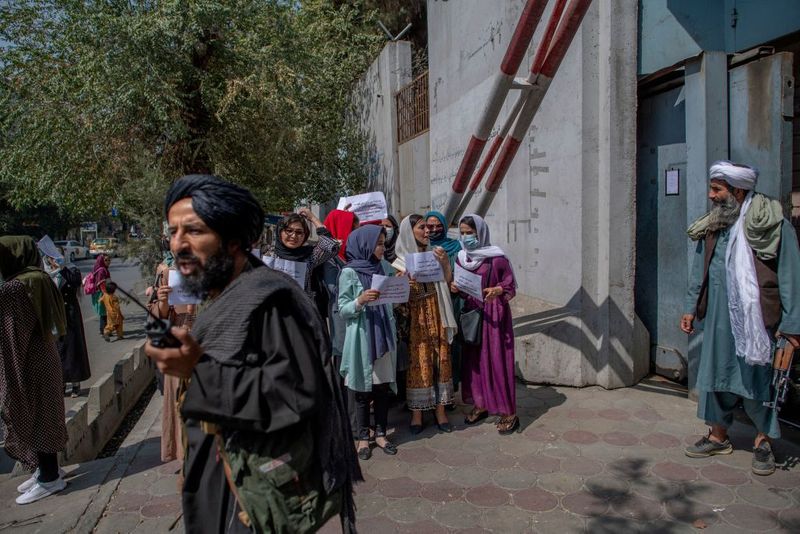 Women protests against Taliban in kabul