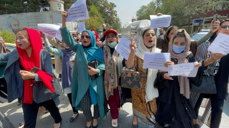 Women protests against Taliban in kabul