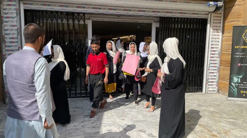 Women protests against Taliban in kabul