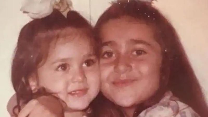 kareena kapoor birthday she look cute in childhood, see how her look change in 41 years