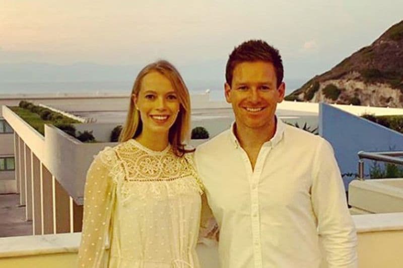 ipl 2021: glamorous look of the wife and girlfriend of the captain of the 8 teams