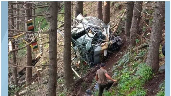 two army pilots died in helicopter crash in Jammu Kashmir two army pilots died in helicopter crash in Jammu Kashmir