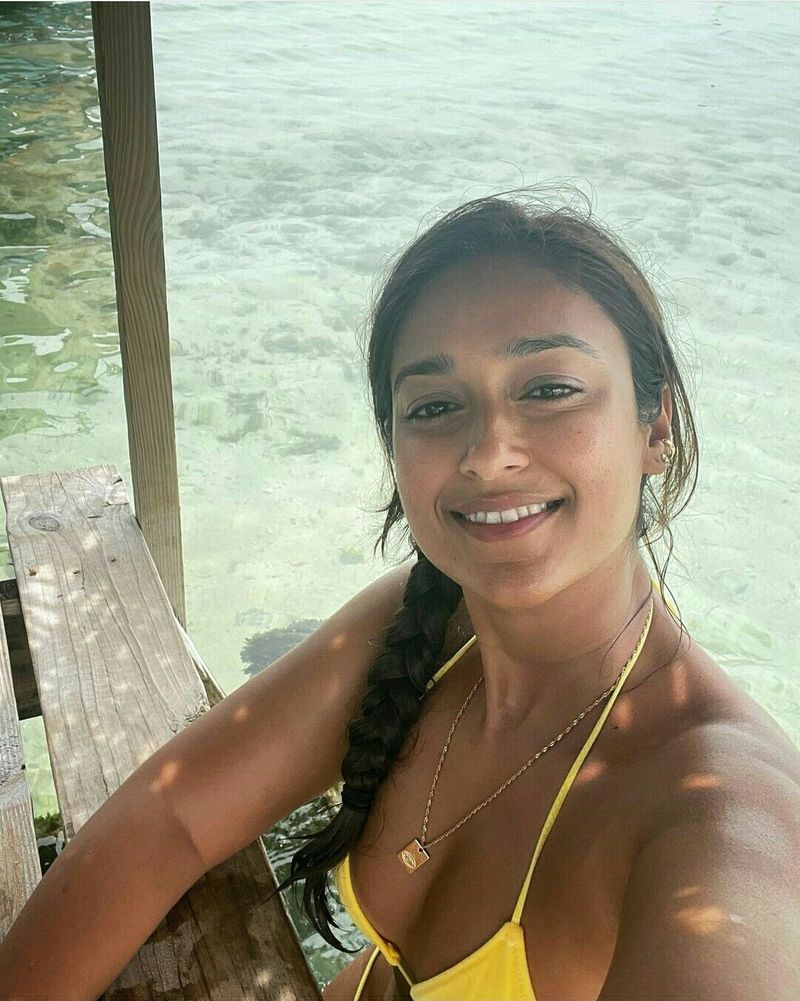 ileana fire on internet with bikini selfie hot pic creat sensation