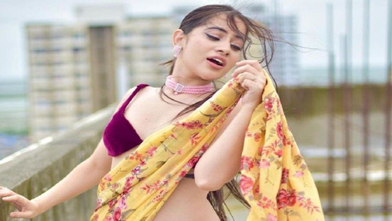 Where did Urfi Javed change clothes after wearing a salwar suit There was a ruckus when it was revealed