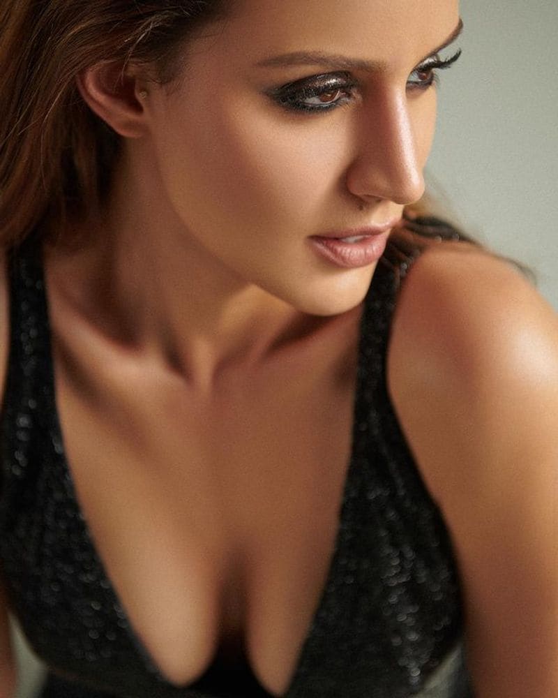 Sai Dharam Tej's Rumour girl friend Larissa Bonesi sensational photoshoot