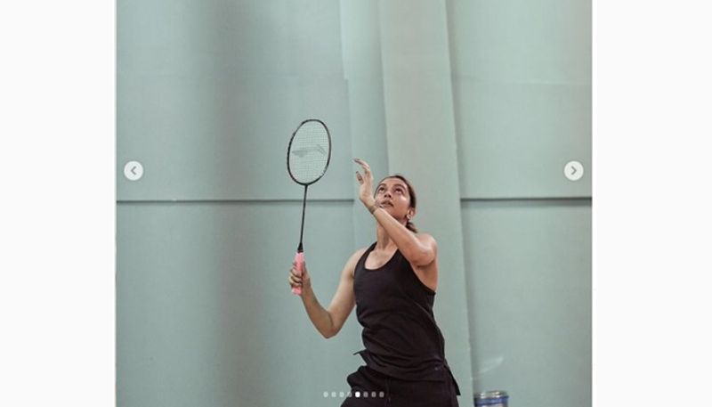 Deepika Padukone to play PV Sindhu in biopic? Actress practises badminton with sports star-SYT