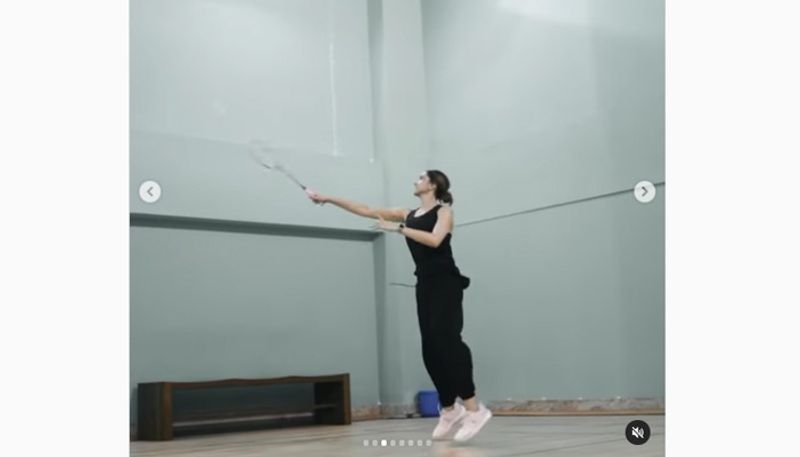Deepika Padukone to play PV Sindhu in biopic? Actress practises badminton with sports star-SYT