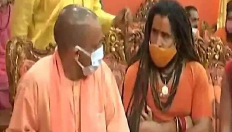 Narendra Giri Death, know about his Successor Balbir Giri mentioned in Mahant suicide note