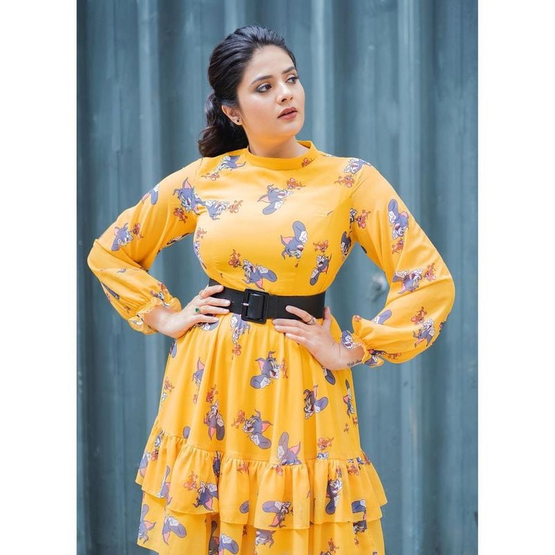 hot anchor sreemukhi grabs attention her latest photo shoot in short frack getting viral