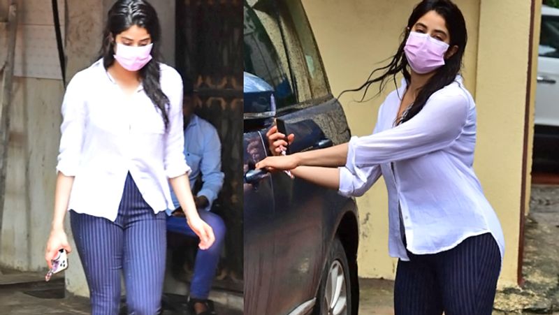 Shahrukh Khan wife Gauri Khan seen without makeup, other celebs also spotted
