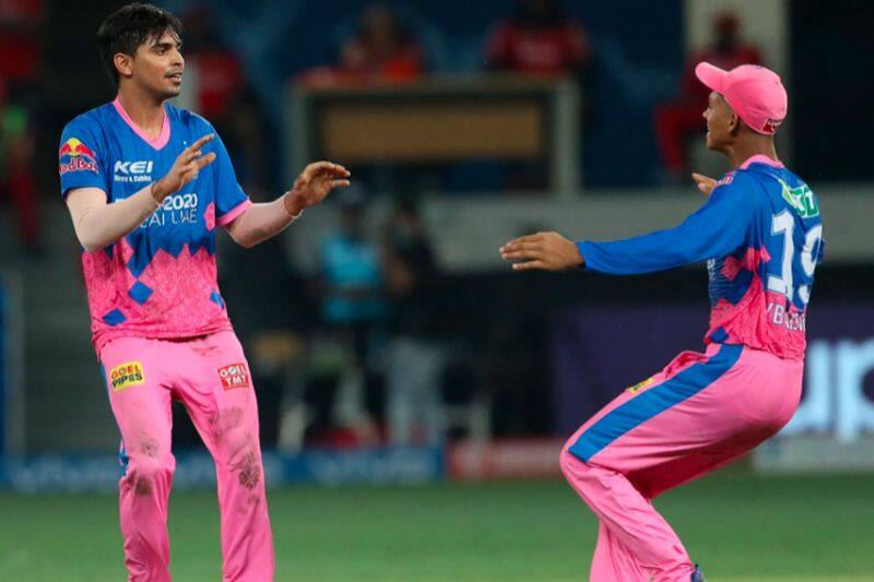IPL 2021: rajasthan royals fast bowler kartik tyagi struggle story