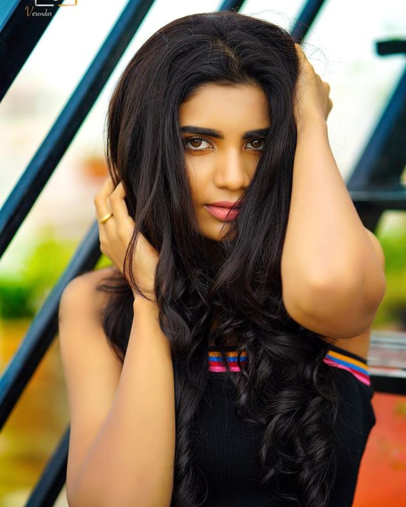 Jabardasth Varsha latest photos in Yellow dress are just stunning