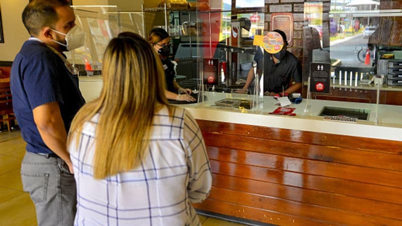 new york nutritionist expert said that eating pizza for breakfast could be a better option