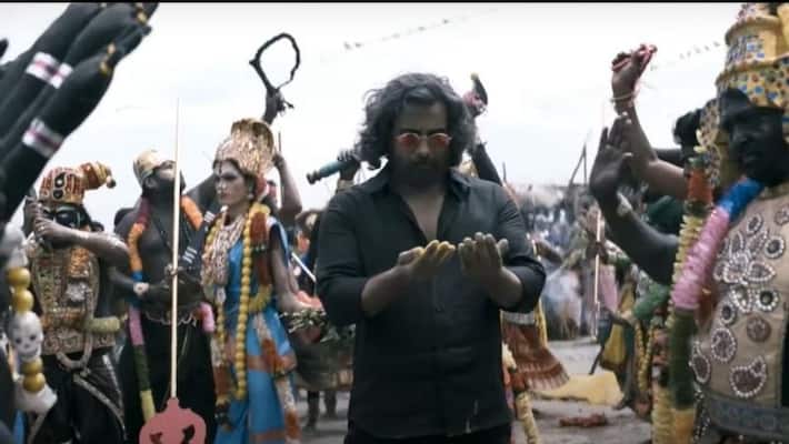 Soorayaatam Lyric Video from vikram starring karthik subbaraj movie Mahaan Soorayaatam Lyric Video from vikram starring karthik subbaraj movie Mahaan