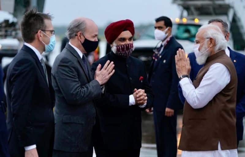 Modi in US: Prime Minister arrives in US, interacts with Diaspora outside airport