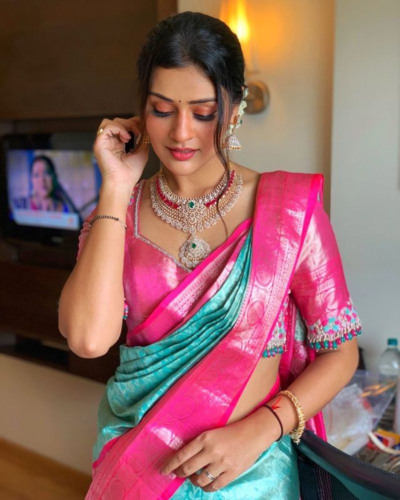 Payal rajput latest stylish photos goes viral in social media
